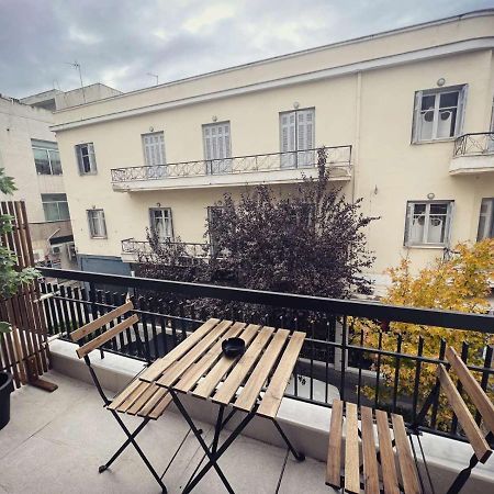 Luxurious Wooden Detail Flat In City Center Chalkís 外观 照片