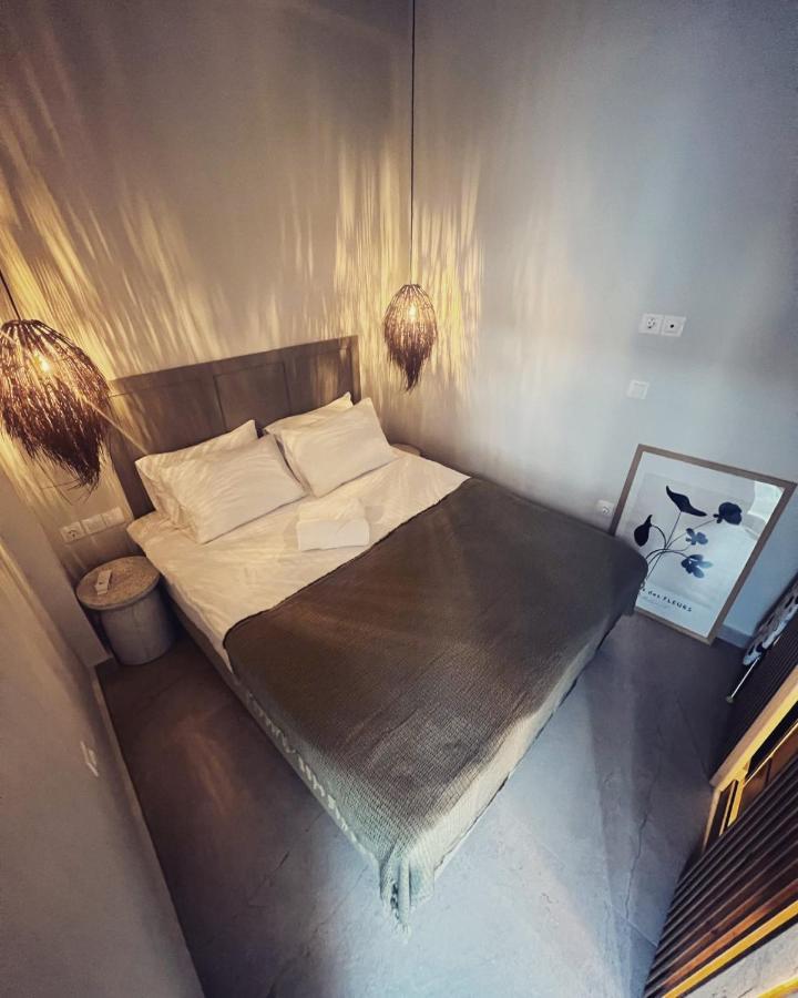 Luxurious Wooden Detail Flat In City Center Chalkís 外观 照片
