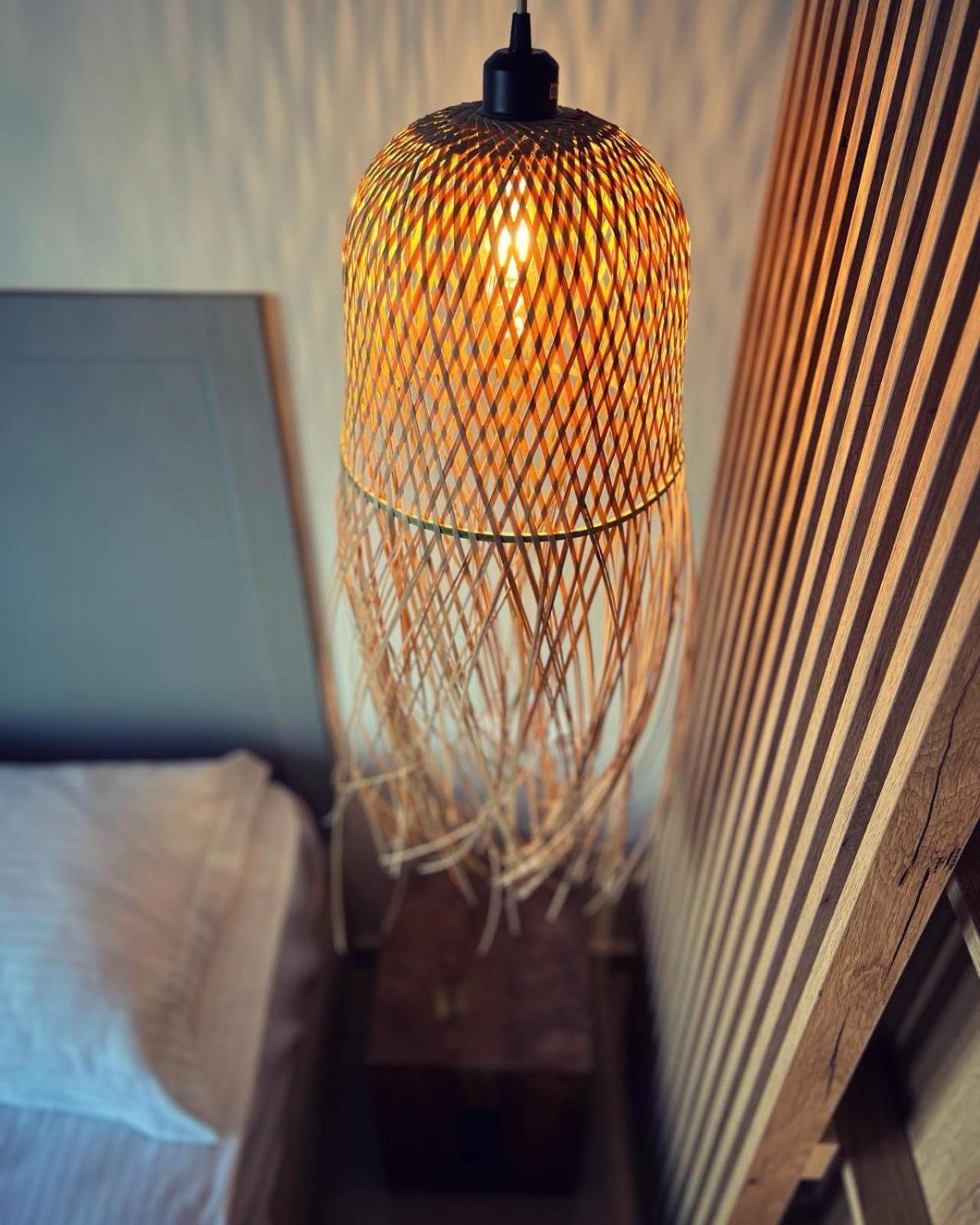 Luxurious Wooden Detail Flat In City Center Chalkís 外观 照片