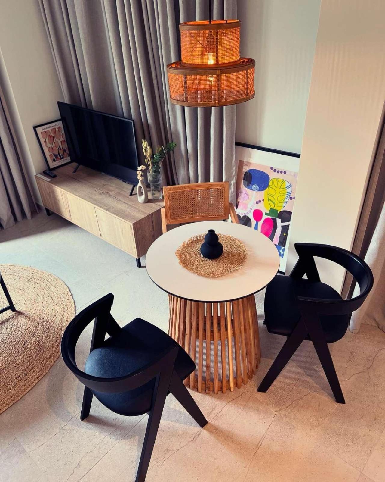 Luxurious Wooden Detail Flat In City Center Chalkís 外观 照片